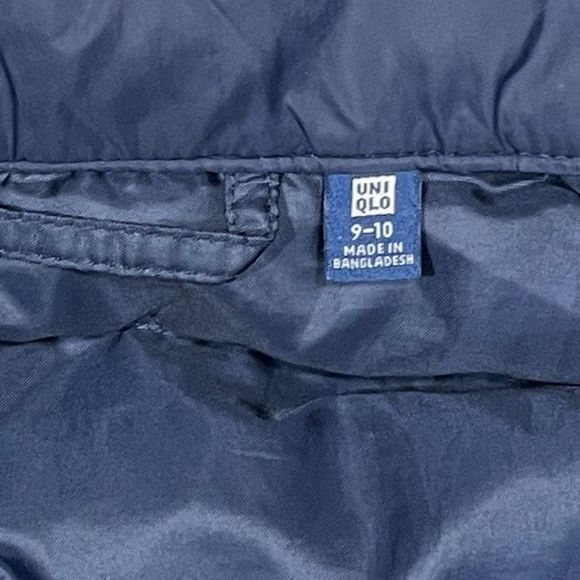 UNIQLO Boys Puff Vest SZ 9-10 Navy Blue PUFFTECH Washable Vest Warm Padded - Picture 4 of 6